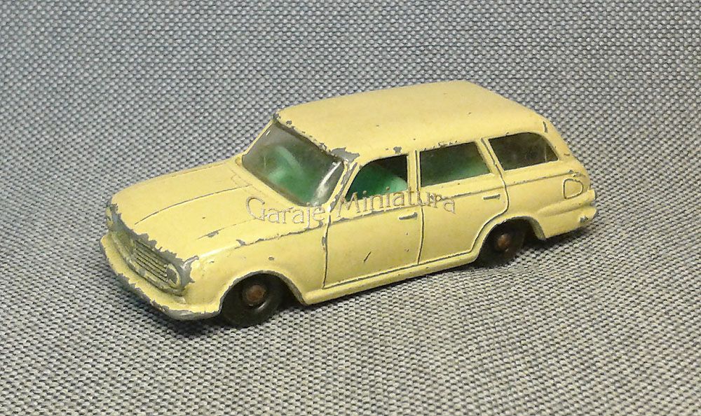 La rural Vauxhall Victor