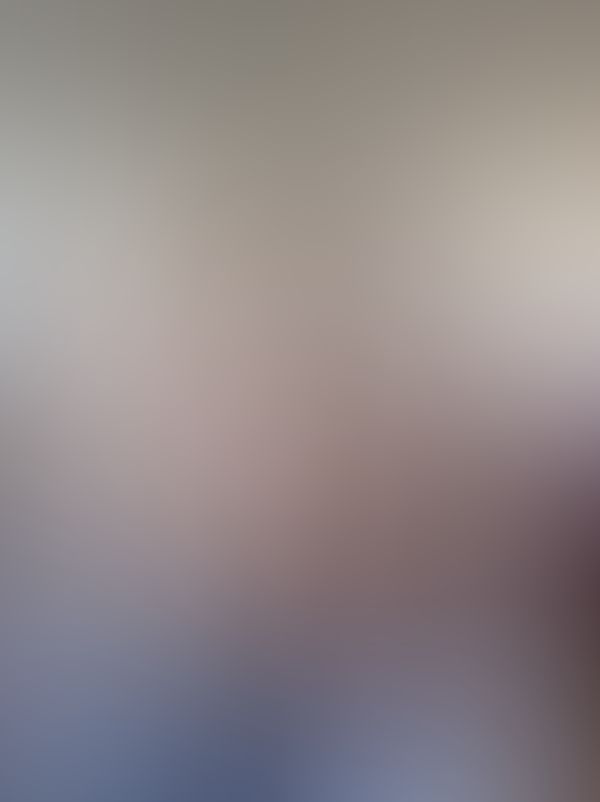 Imagínate tenerme así en el borde de tu cama, bien abierta 🤤💦