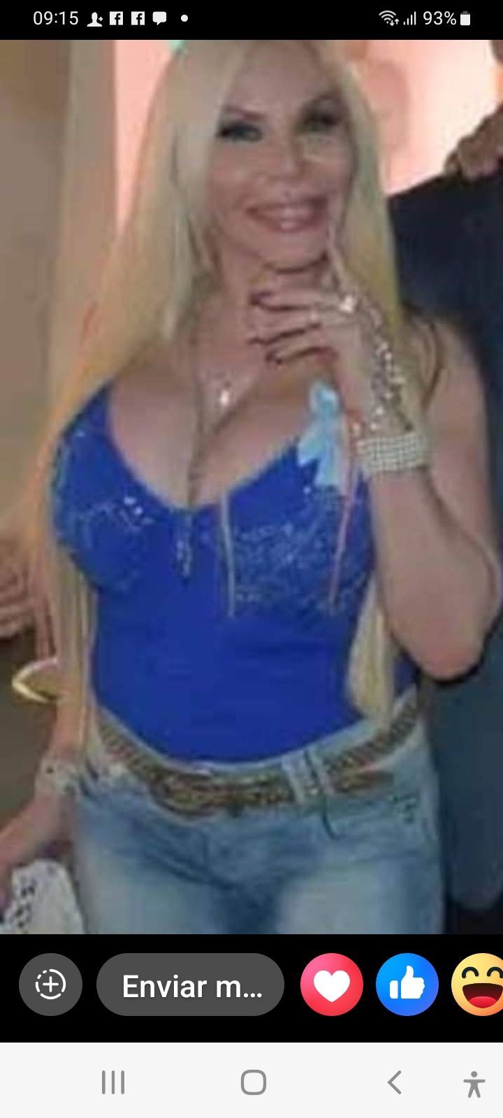 A todos. Estoy subiendo  fotos.