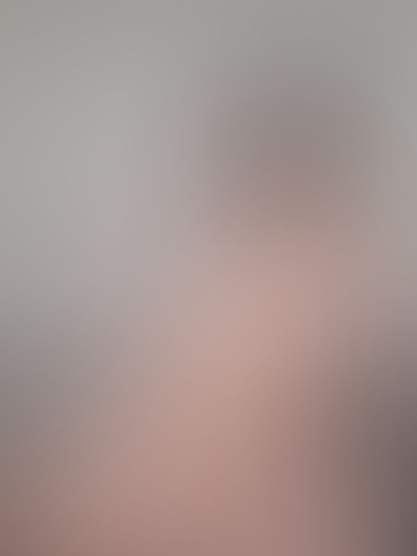 Sesión de fotos y tocándome las tetas