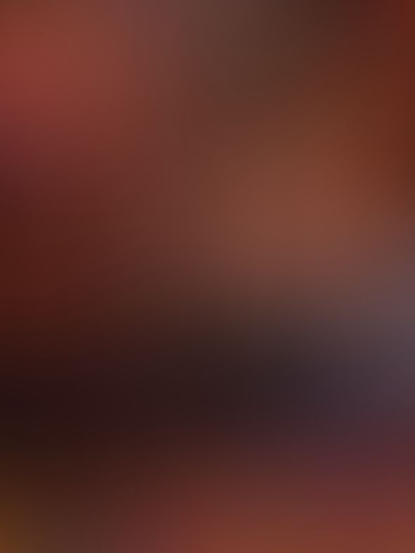 𝙃𝘼𝙇𝙇𝙊𝙒𝙀𝙉 ( 𝙛𝙤𝙩𝙤𝙨 𝙧𝙚𝙖𝙡𝙞𝙯𝙖𝙙𝙖 𝙘𝙤𝙣 𝙄𝘼) 🥵