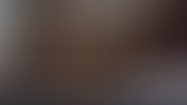 Entra la novia de mi primo al cuarto y lo ve encima de mi 😱