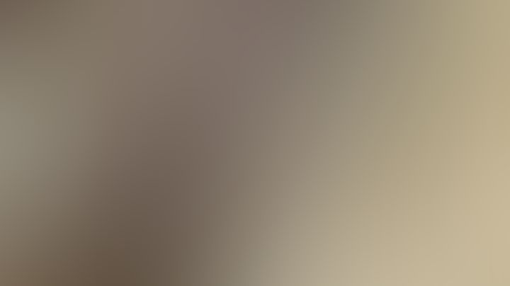 Lluvia dorada mientas me mastubo