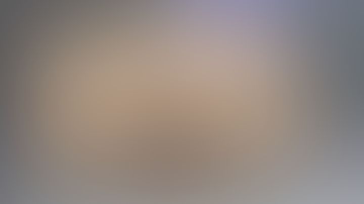 Mira como lo rozo con mi conchita 😋